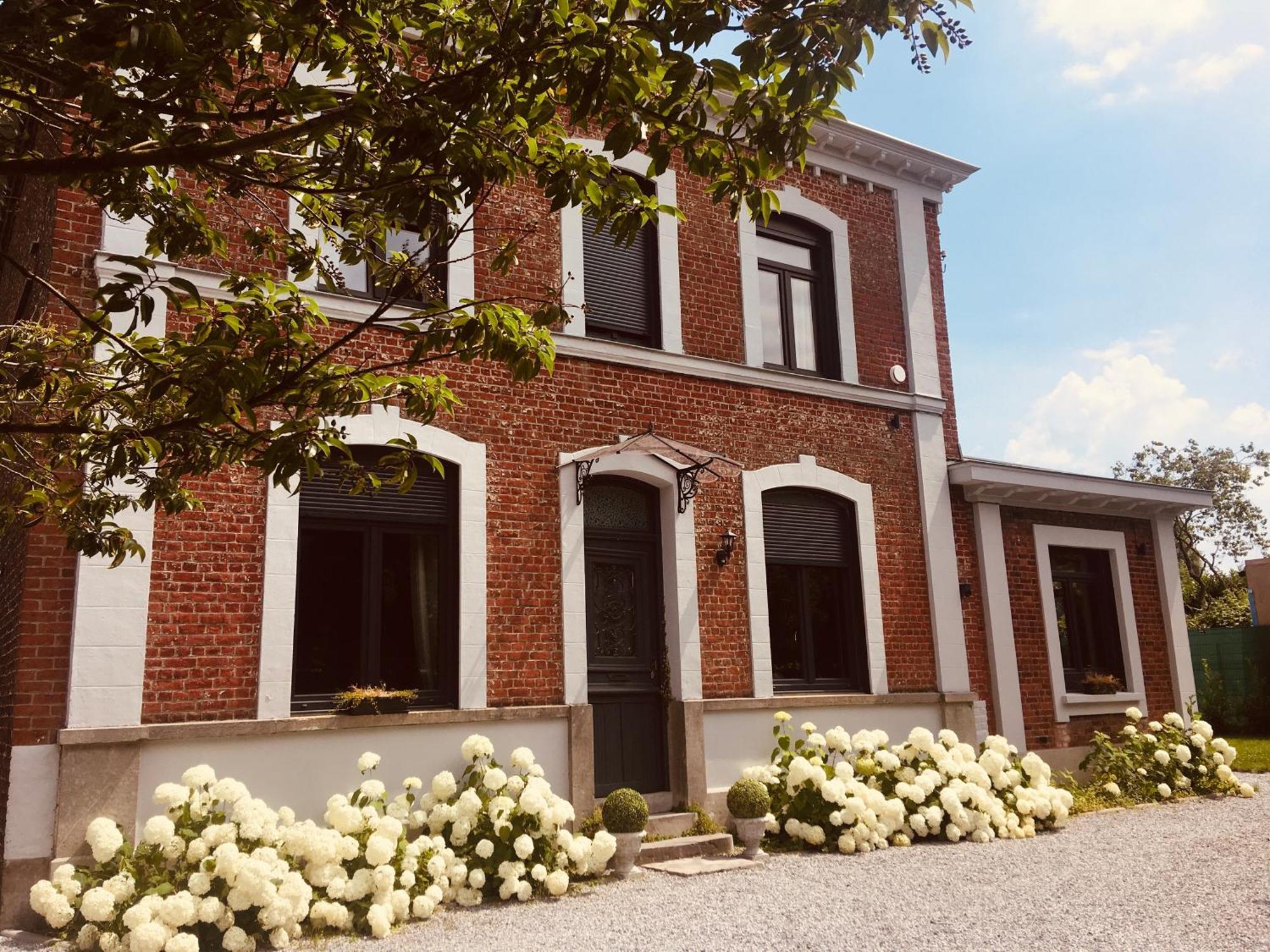 La Villa Des Roses - Suite & Spa Lys-lez-Lannoy 外观 照片